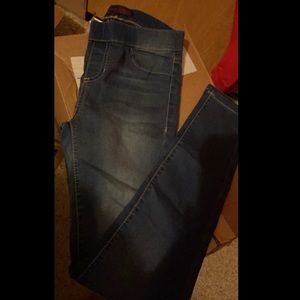 No boundaries jeggings blue size 3-5